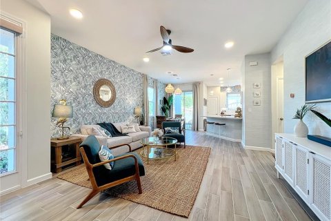 Touwnhouse à vendre à Oviedo, Floride: 4 chambres, 161.19 m2 № 2420586 - photo 3