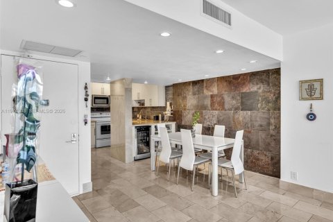 Купить кондоминиум в Авентура, Флорида 2 спальни, 115.01м2, № 2038253 - фото 16