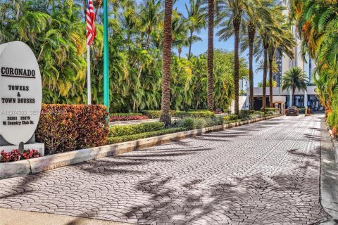 Купить кондоминиум в Авентура, Флорида 2 спальни, 115.01м2, № 2038253 - фото 17