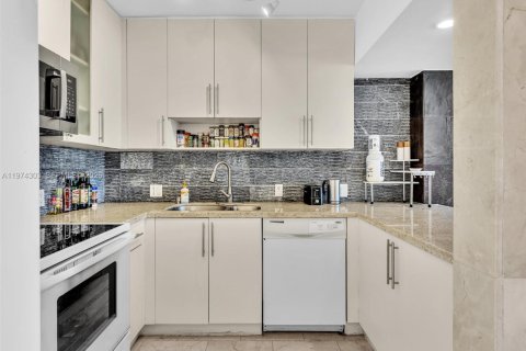 Купить кондоминиум в Авентура, Флорида 2 спальни, 115.01м2, № 2038253 - фото 6