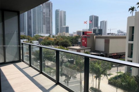 Condo in Miami, Florida, 1 bedroom  № 1925032 - photo 8