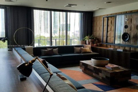 Condo in Miami, Florida, 1 bedroom  № 1925032 - photo 15