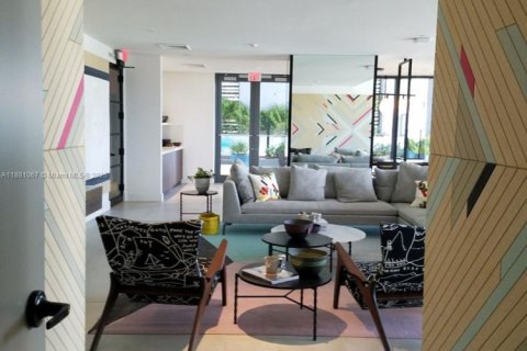 Condo in Miami, Florida, 1 bedroom  № 1925032 - photo 19