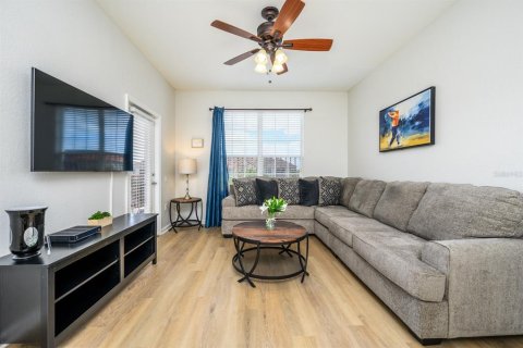 Condo in Orlando, Florida, 3 bedrooms  № 1908898 - photo 6