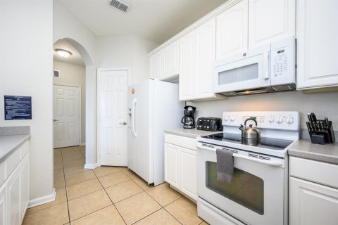 Condo in Orlando, Florida, 3 bedrooms  № 1908898 - photo 10