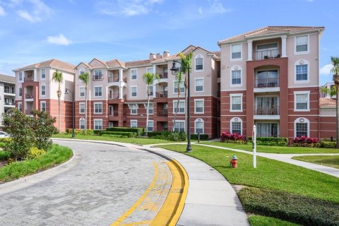 Condo in Orlando, Florida, 3 bedrooms  № 1908898 - photo 1