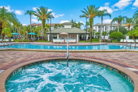 Condo in Orlando, Florida, 3 bedrooms  № 1908898 - photo 17