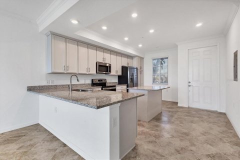 Condo in Punta Gorda, Florida, 2 bedrooms  № 1542407 - photo 12