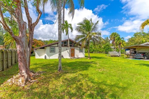House in Miami, Florida 2 bedrooms, 127.83 sq.m. № 1948094 - photo 6