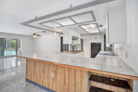 Villa ou maison à vendre à Oak Hill, Floride: 3 chambres, 167.22 m2 № 2424325 - photo 8