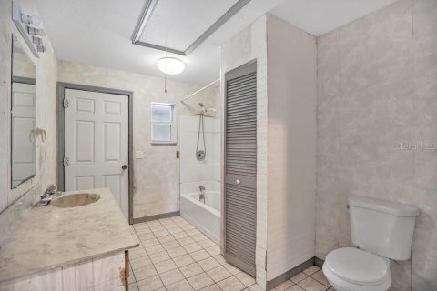 Villa ou maison à vendre à Oak Hill, Floride: 3 chambres, 167.22 m2 № 2424325 - photo 16