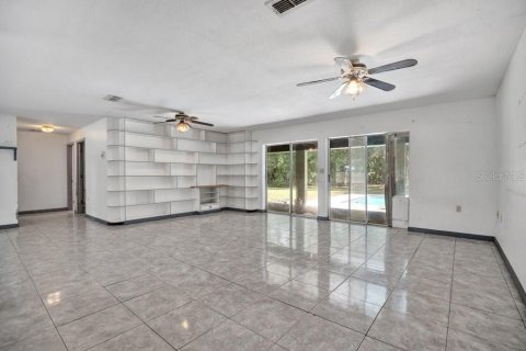 Villa ou maison à vendre à Oak Hill, Floride: 3 chambres, 167.22 m2 № 2424325 - photo 5