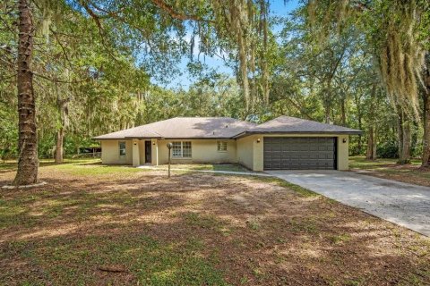 House in Oak Hill, Florida 3 bedrooms, 167.22 sq.m. № 2424325