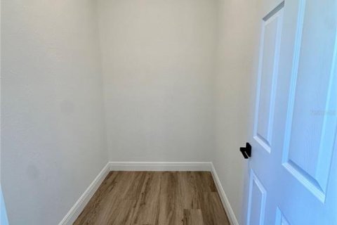 Casa en alquiler en North Port, Florida, 3 dormitorios, 152.82 m2 № 1743189 - foto 18