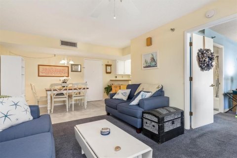 Condominio en alquiler en Port Charlotte, Florida, 2 dormitorios, 72.74 m2 № 1908082 - foto 6