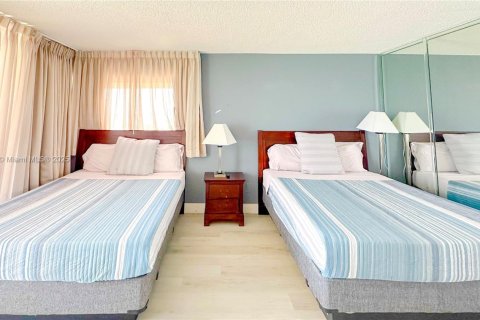 Copropriété à vendre à Sunny Isles Beach, Floride: 39.95 m2 № 1979236 - photo 2