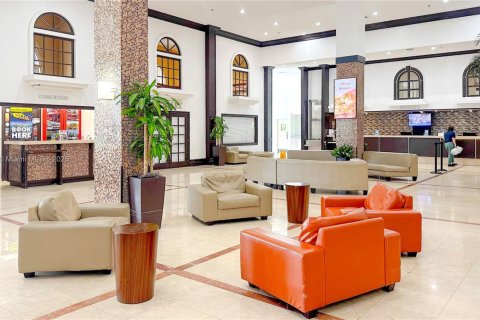 Copropriété à vendre à Sunny Isles Beach, Floride: 39.95 m2 № 1979236 - photo 28