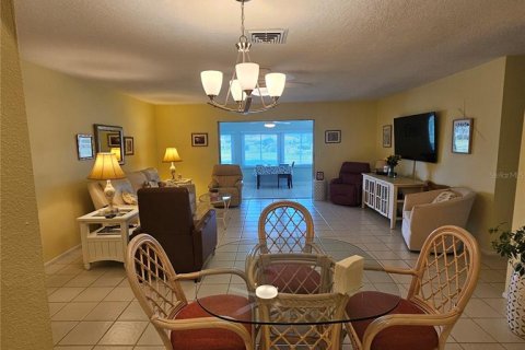 Condominio en venta en Bradenton, Florida, 2 dormitorios, 134.71 m2 № 1679760 - foto 7