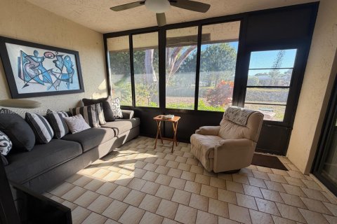 Villa ou maison à vendre à Delray Beach, Floride: 2 chambres, 121.79 m2 № 2027492 - photo 15