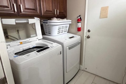 Villa ou maison à vendre à Delray Beach, Floride: 2 chambres, 121.79 m2 № 2027492 - photo 4