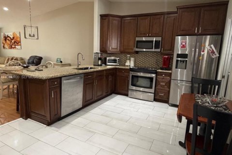 Villa ou maison à vendre à Delray Beach, Floride: 2 chambres, 121.79 m2 № 2027492 - photo 3