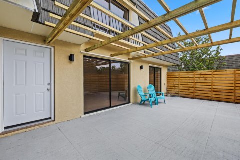 Touwnhouse à vendre à Palm Beach Gardens, Floride: 3 chambres, 138.24 m2 № 2394759 - photo 3