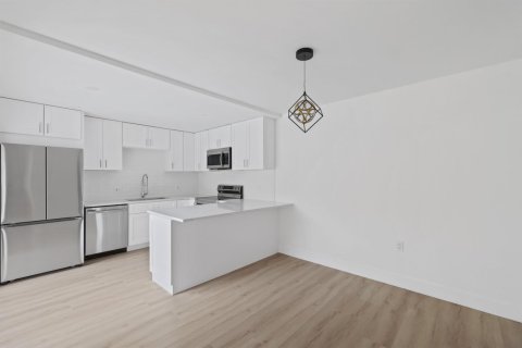 Touwnhouse à vendre à Palm Beach Gardens, Floride: 3 chambres, 138.24 m2 № 2394759 - photo 7