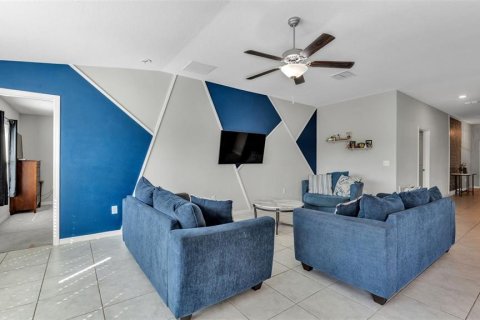 House in Lakeland, Florida 4 bedrooms, 182.18 sq.m. № 1900926 - photo 6