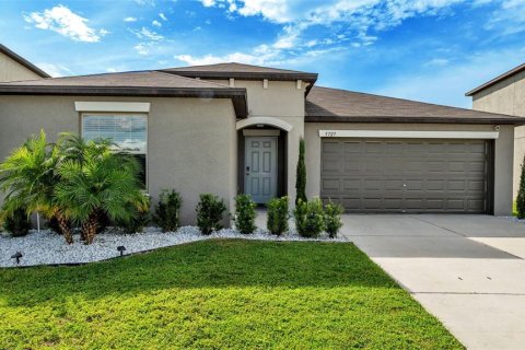 House in Lakeland, Florida 4 bedrooms, 182.18 sq.m. № 1900926 - photo 2