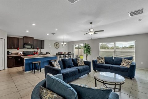 House in Lakeland, Florida 4 bedrooms, 182.18 sq.m. № 1900926 - photo 5