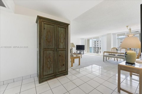 Condominio en venta en Fort Lauderdale, Florida, 2 dormitorios, 153.29 m2 № 1976934 - foto 4