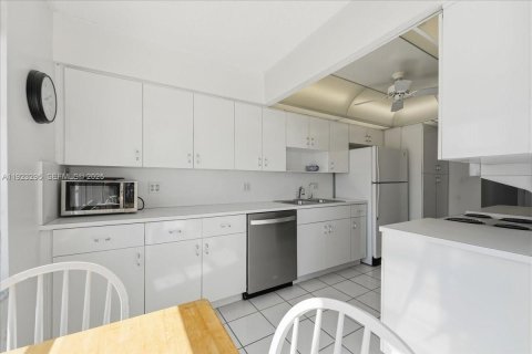 Condominio en venta en Fort Lauderdale, Florida, 2 dormitorios, 153.29 m2 № 1976934 - foto 9