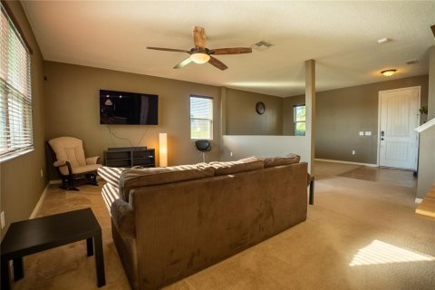 House in Clermont, Florida 4 bedrooms, 236.99 sq.m. № 1322280 - photo 16