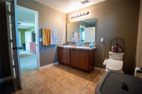 House in Clermont, Florida 4 bedrooms, 236.99 sq.m. № 1322280 - photo 30