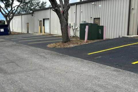 Immobilier commercial à louer à Tampa, Floride: 1505.02 m2 № 2224875 - photo 17