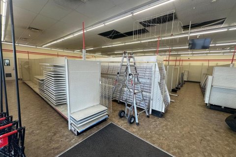 Immobilier commercial à louer à Tampa, Floride: 1505.02 m2 № 2224875 - photo 13