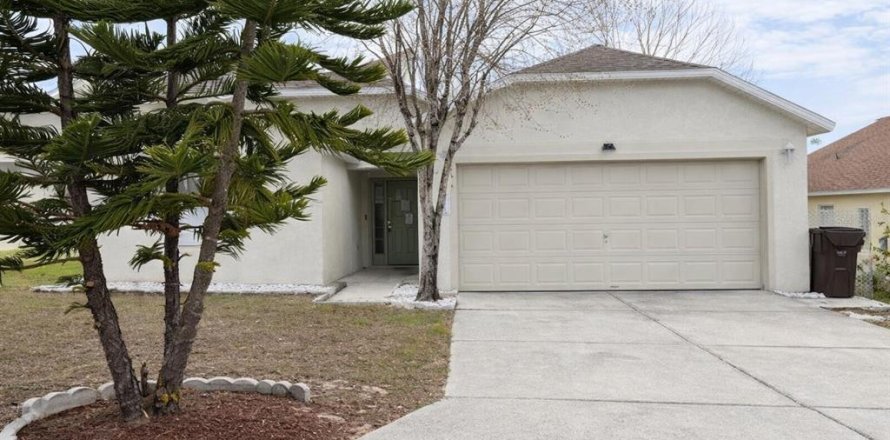 Villa ou maison à Davenport, Floride 3 chambres, 165.18 m2 № 2389117