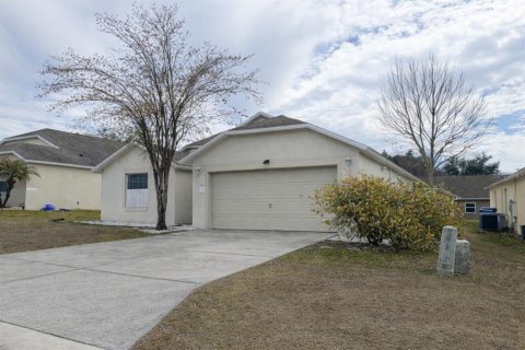 Villa ou maison à vendre à Davenport, Floride: 3 chambres, 165.18 m2 № 2389117 - photo 3