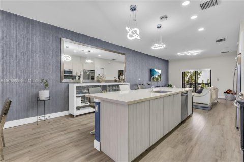 Купить кондоминиум в Дорал, Флорида 3 спальни, 114.83м2, № 2043141 - фото 8