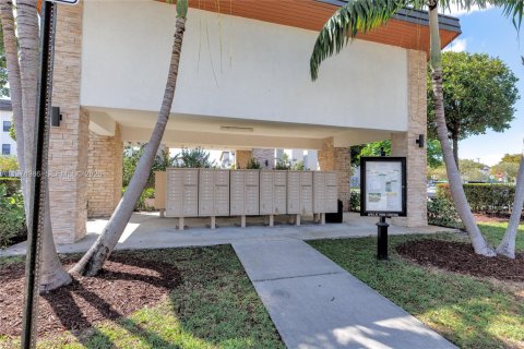 Купить кондоминиум в Дорал, Флорида 3 спальни, 114.83м2, № 2043141 - фото 25