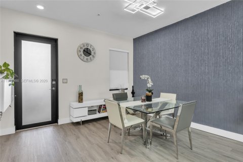 Купить кондоминиум в Дорал, Флорида 3 спальни, 114.83м2, № 2043141 - фото 13