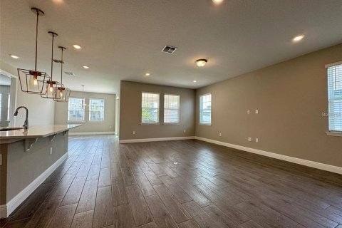 House in Clermont, Florida 4 bedrooms, 204.85 sq.m. № 1837596 - photo 7