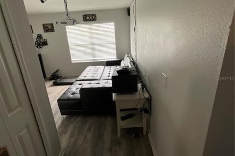 Casa en venta en Orlando, Florida, 5 dormitorios, 262.54 m2 № 1856236 - foto 10