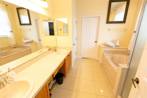 Casa en venta en Winter Springs, Florida, 5 dormitorios, 326.27 m2 № 1817490 - foto 15