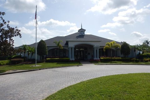 House in Orlando, Florida 5 bedrooms, 262.91 sq.m. № 1760450 - photo 16