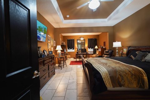 House in Orlando, Florida 5 bedrooms, 262.91 sq.m. № 1760450 - photo 8