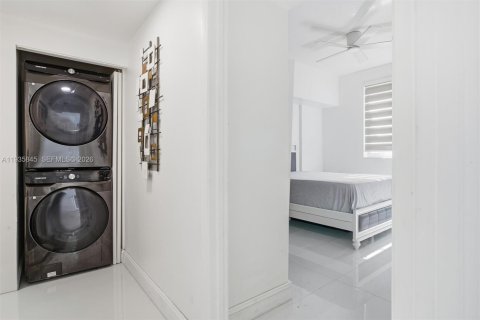 Купить кондоминиум в Плантация, Флорида 2 спальни, 106.28м2, № 1998805 - фото 16