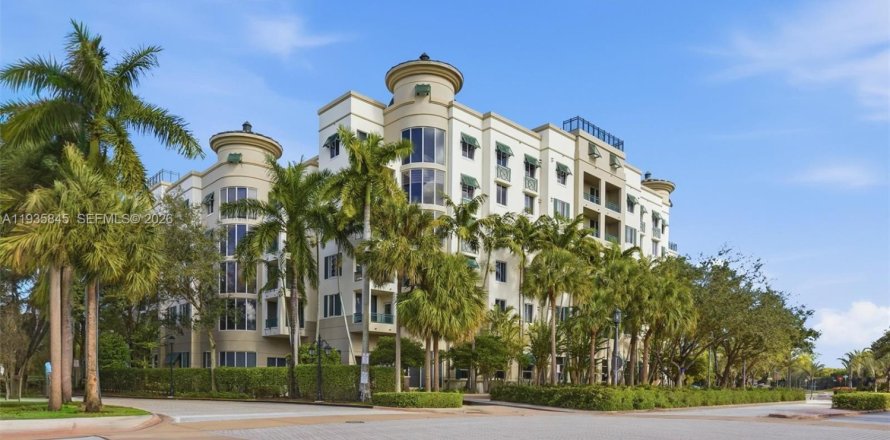 Кондоминиум с 2 спальнями в Плантация, Флорида № 1998805