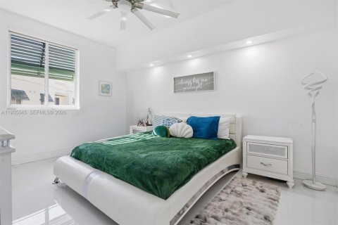 Купить кондоминиум в Плантация, Флорида 2 спальни, 106.28м2, № 1998805 - фото 11