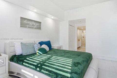 Купить кондоминиум в Плантация, Флорида 2 спальни, 106.28м2, № 1998805 - фото 12